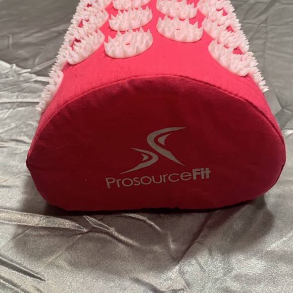 🌹 ProsourceFit Acupressure Pillow Back/Neck Pain Relief and Muscle Relaxation - Picture 5 of 8